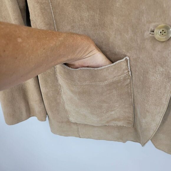 Vtg Bernardo Womens Sz M Camel Genuine Leather Blazer Jacket Shacket Pocket Tan - Picture 6 of 10